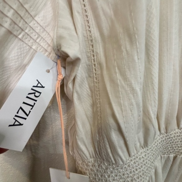 Aritzia Little Moon
Bask Dress Matte Pearl size Medium - Picture 7 of 14